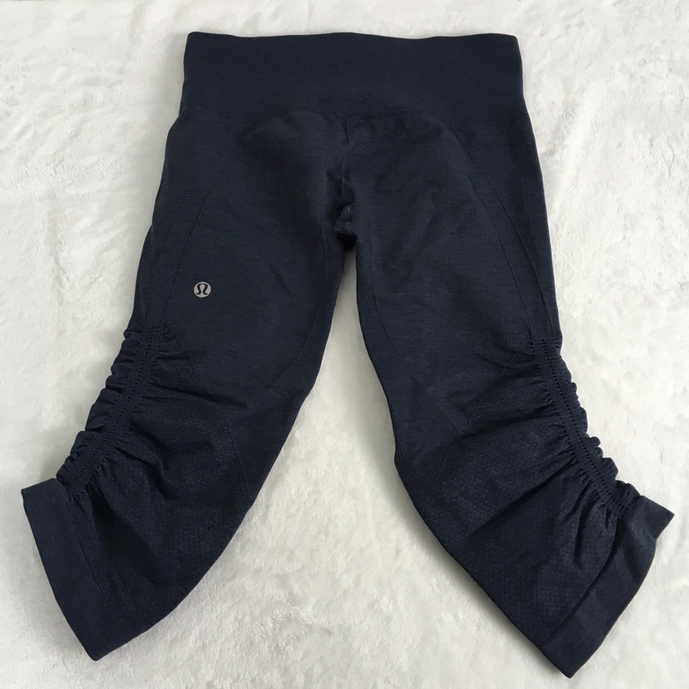 Lululemon Ruched Leg Capri Leggings Size 6